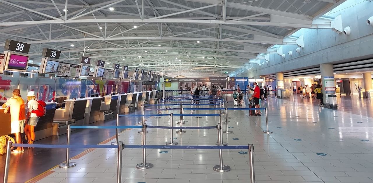Air Malta LCA Terminal