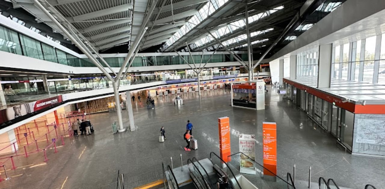 British Airways WAW Terminal