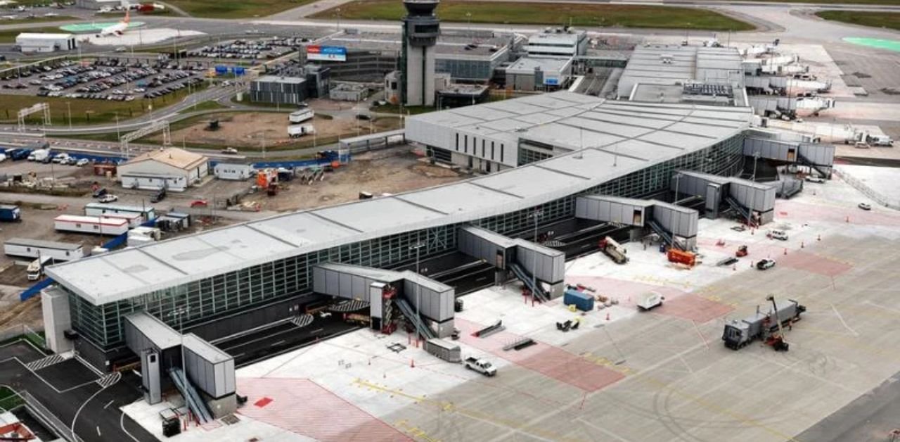 Havre Saint-Pierre Airport