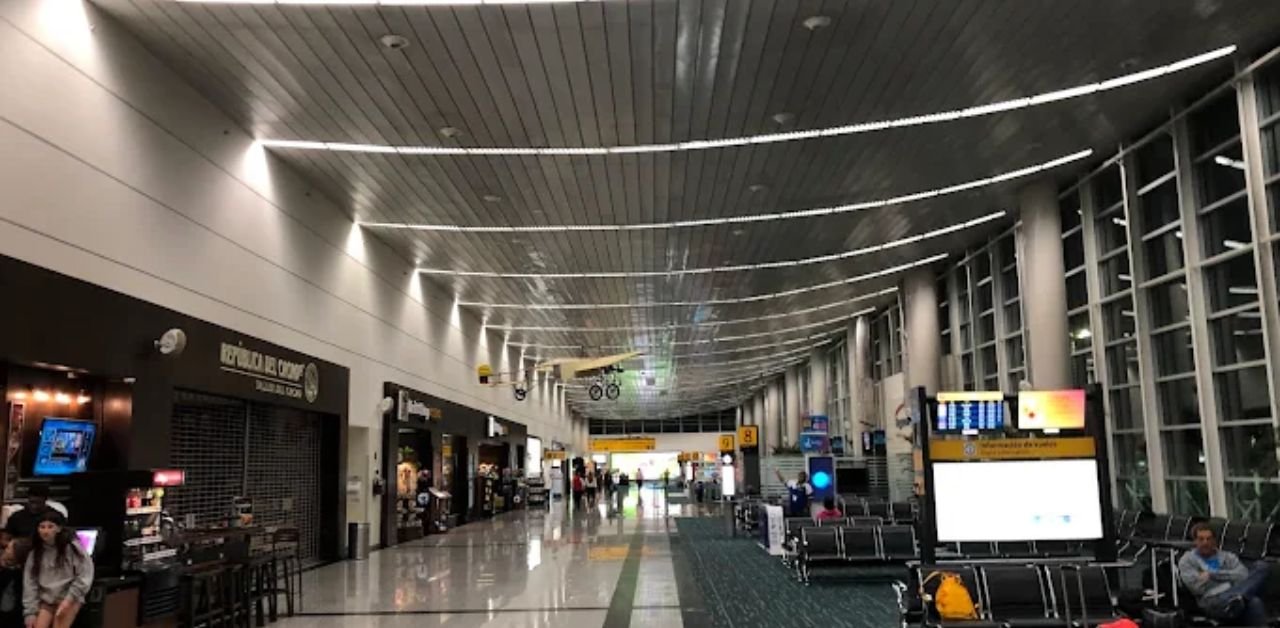 José Joaquín de Olmedo International Airport