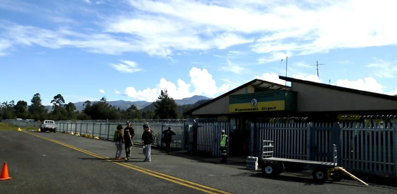 Wapenamanda Airport