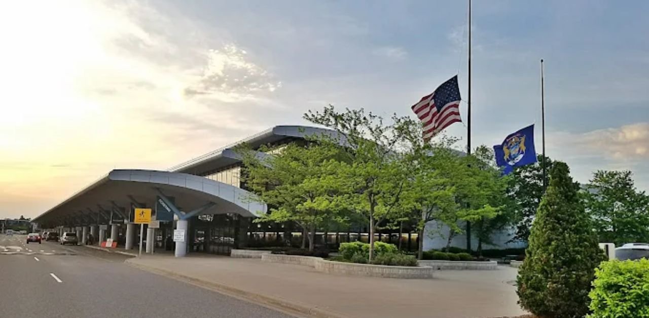 Bishop International Airport