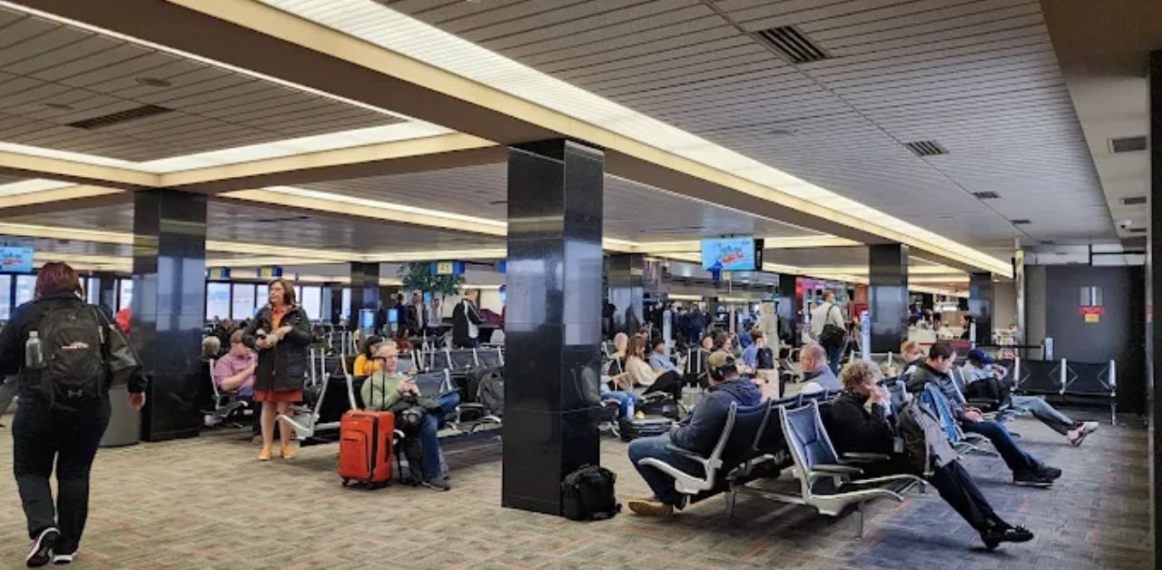 Eppley Airfield Airport